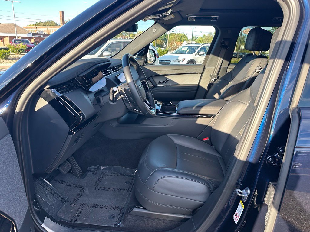 Used 2023 Land Rover Range Rover Sport SE AWD/4WD image 13