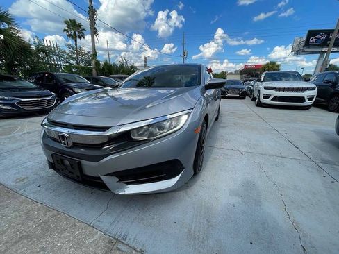 Used 2018 Honda Civic LX image 2