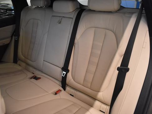 Used 2021 BMW X5 xDrive40i w/ Premium Package AWD/4WD image 7