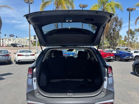 Used 2025 Kia Sportage LX FWD image 30