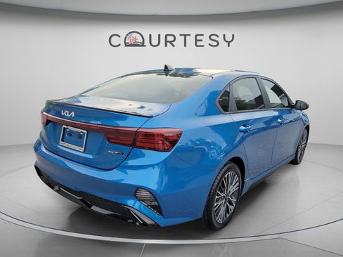 Certified 2024 Kia Forte GT-Line FWD image 3
