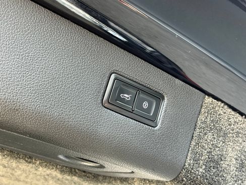 Used 2020 Bentley Bentayga Speed AWD/4WD image 21