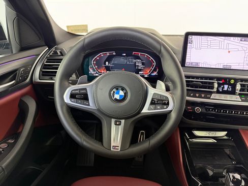 Used 2025 BMW X4 xDrive30i w/ Premium Package AWD/4WD image 11