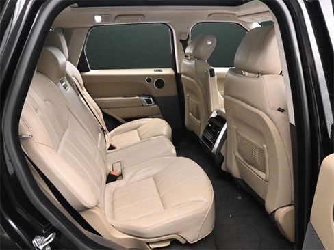 Used 2017 Land Rover Range Rover Sport HSE image 17