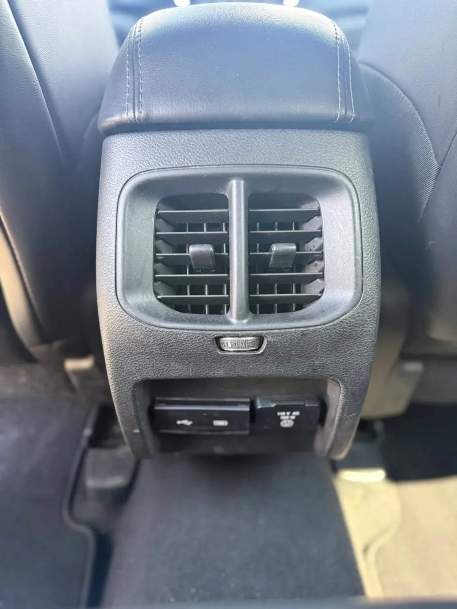 Used 2019 Jeep Cherokee High Altitude AWD/4WD image 15