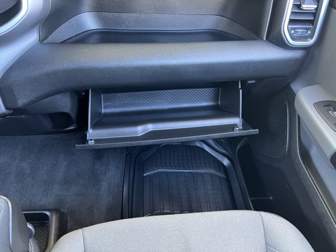 Used 2022 RAM 1500 Big Horn AWD/4WD image 33