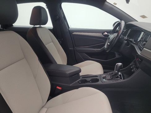 Used 2019 Volkswagen Jetta R-Line FWD image 21