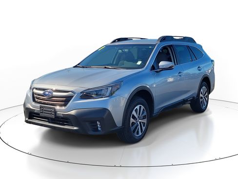 Used 2021 Subaru Outback Premium image 2