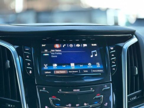 Used 2017 Cadillac Escalade Platinum image 14