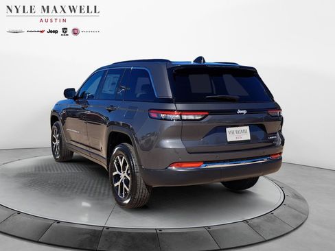 New 2025 Jeep Grand Cherokee Limited image 14