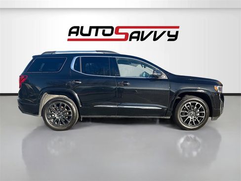 Used 2023 GMC Acadia Denali w/ Black Diamond Edition image 8