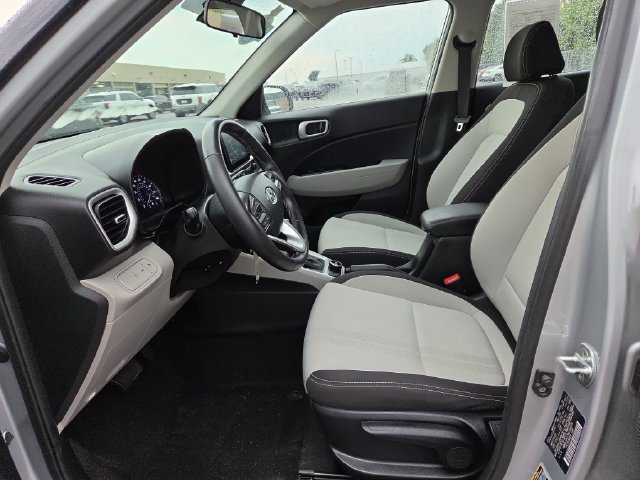 Certified 2022 Hyundai Venue SEL FWD image 21