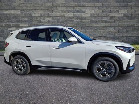 New 2026 BMW X1 xDrive28i AWD/4WD image 7