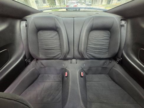 Used 2017 Ford Mustang GT RWD image 29