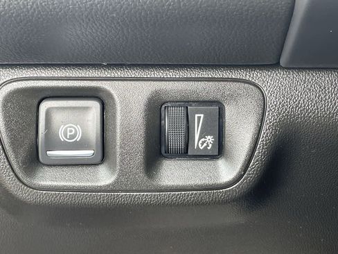 Used 2020 GMC Acadia SLE w/ Driver Convenience Package AWD/4WD image 29