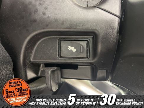 Used 2016 RAM 1500 Laramie w/ Convenience Group image 26