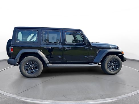Used 2023 Jeep Wrangler Unlimited Sport AWD/4WD image 9