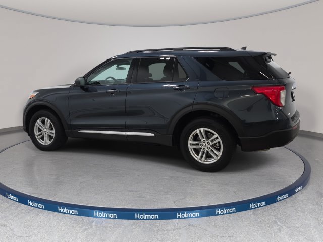 Used 2023 Ford Explorer XLT AWD/4WD image 9