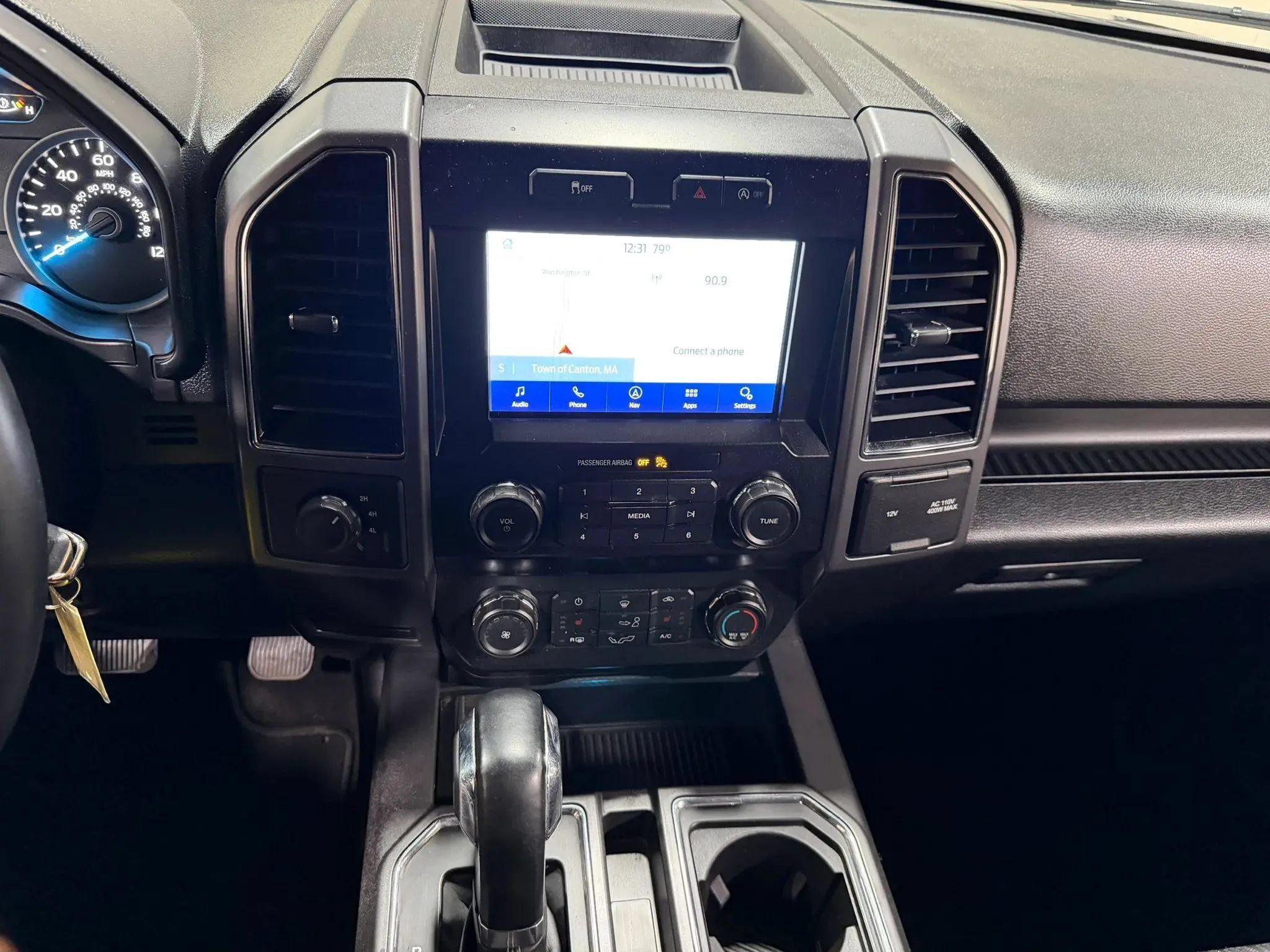 Used 2020 Ford F150 XLT w/ Equipment Group 302A Luxury AWD/4WD image 43