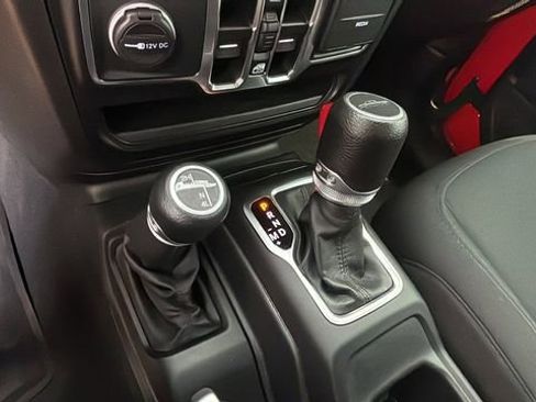 Used 2021 Jeep Gladiator Sport AWD/4WD image 29