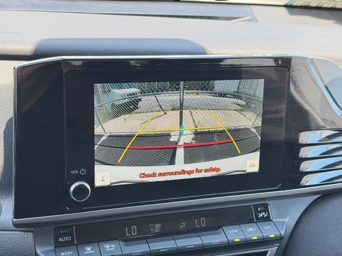 Used 2025 Toyota Camry LE FWD image 26