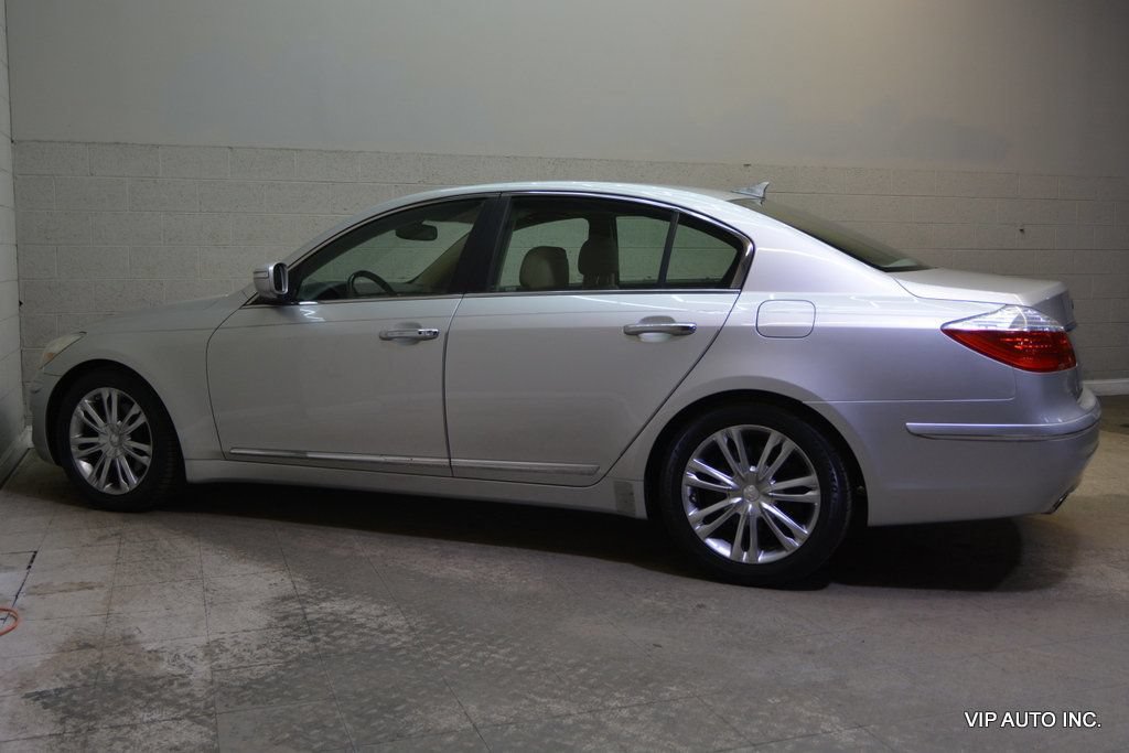 Used 2010 Hyundai Genesis 4.6 RWD image 29