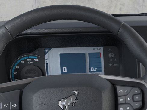 New 2025 Ford Bronco Badlands image 13