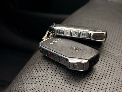 Used 2022 Kia Telluride EX w/ EX Premium Package FWD image 40