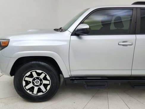 Used 2022 Toyota 4Runner TRD Off-Road image 9