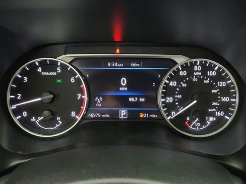 Used 2020 Nissan Sentra SV FWD image 11
