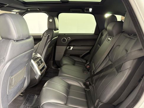 Used 2016 Land Rover Range Rover Sport HSE image 27