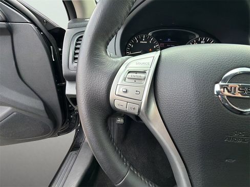 Used 2018 Nissan Altima 2.5 SV image 33