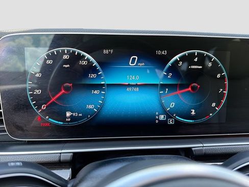 Used 2022 Mercedes-Benz GLE 350 4MATIC w/ Premium Package image 39
