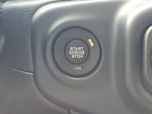 Used 2020 Jeep Wrangler Unlimited Sahara w/ Uconnect 4C Nav & Sound Group AWD/4WD image 42