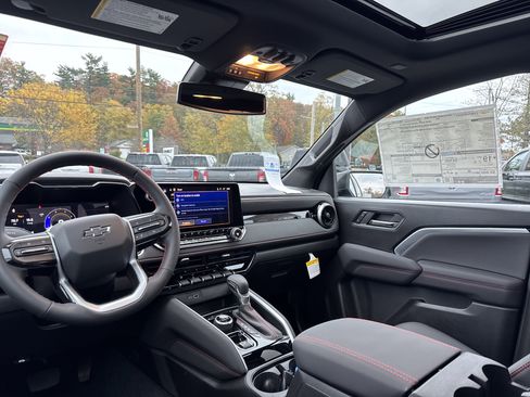 New 2026 Chevrolet Colorado Z71 w/ Technology Package image 15