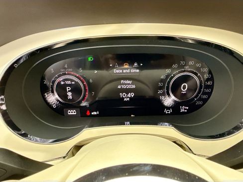 New 2026 Bentley Bentayga image 33