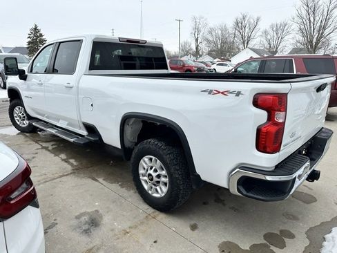 Used 2023 Chevrolet Silverado 2500 LT w/ Snow Plow Prep/Camper Package image 4