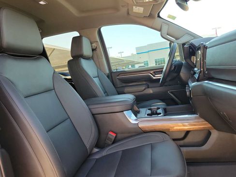 Used 2025 Chevrolet Silverado 2500 LT w/ Texas Edition AWD/4WD image 18