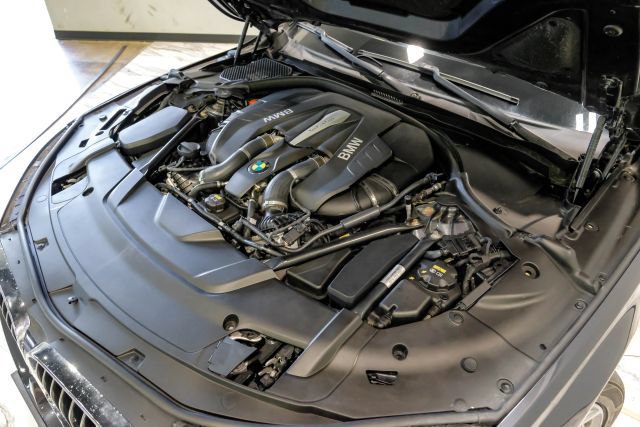Used 2016 BMW 750i xDrive AWD/4WD image 61