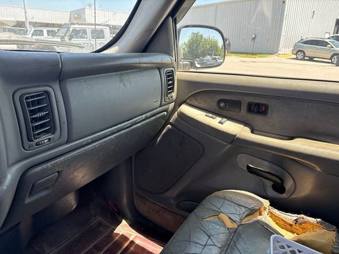 Used 2001 GMC Sierra 1500 4x4 Extended Cab w/ SLT Marketing Option Pkg image 17