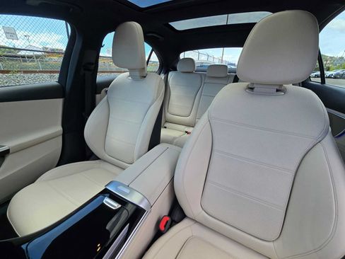 Used 2023 Mercedes-Benz C 300 Sedan image 21