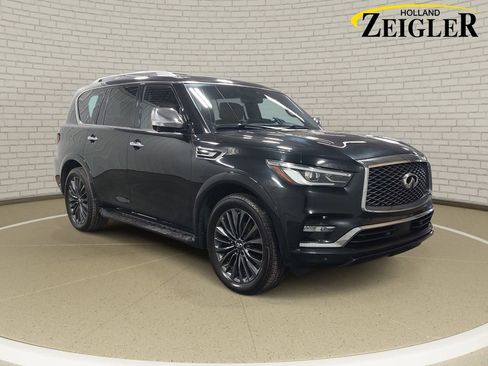 Used 2023 INFINITI QX80 Sensory w/ Cargo Package AWD/4WD image 3