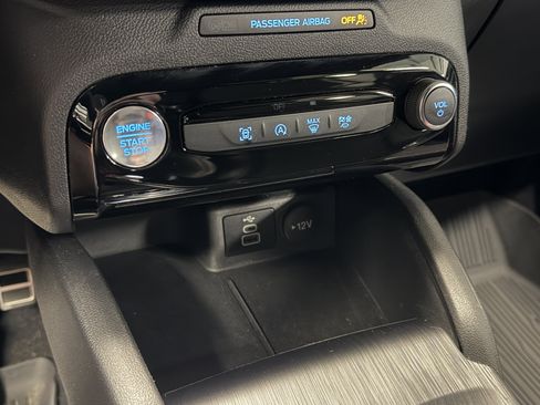 Used 2024 Ford Escape ST-Line w/ Tech Pack #1 AWD/4WD image 12