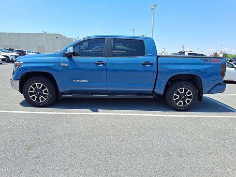Used 2020 Toyota Tundra SR5 w/ TRD Off-Road Package AWD/4WD image 4
