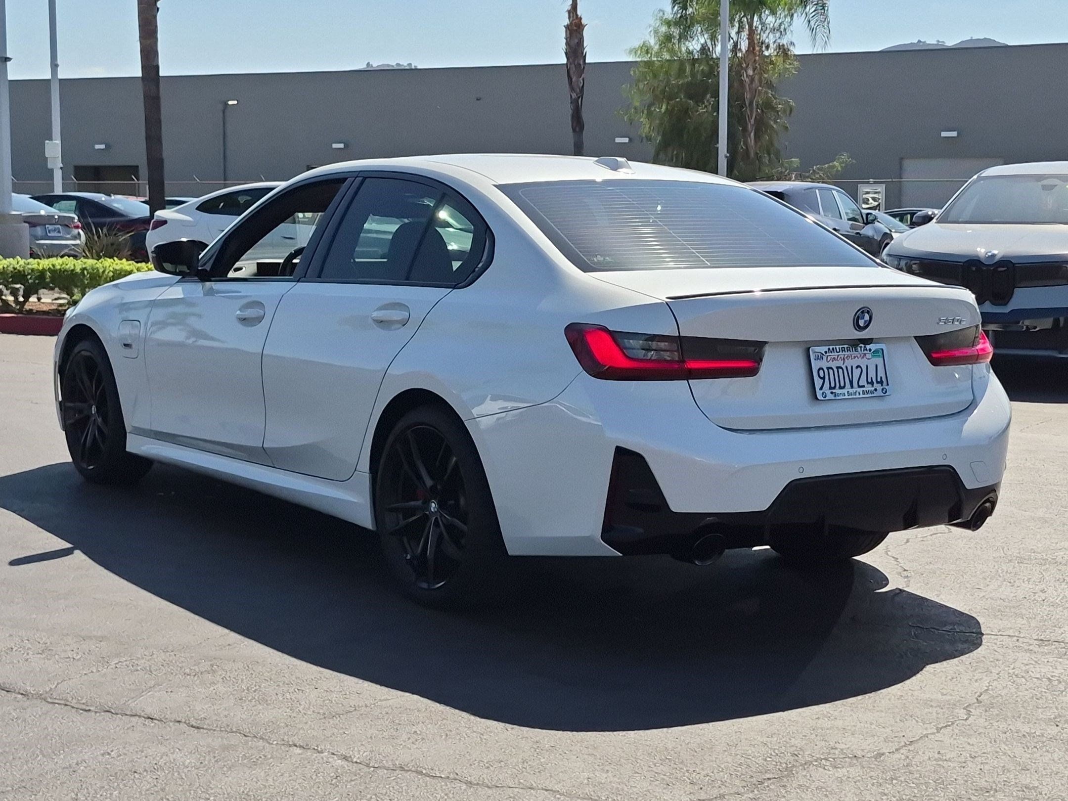 Used 2023 BMW 330e w/ M Sport Package RWD image 8