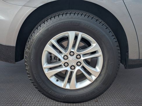 Used 2018 Buick Enclave Essence w/ Trailering Package image 10