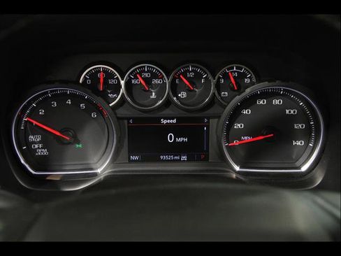 Used 2021 Chevrolet Tahoe Z71 w/ Z71 Signature Package AWD/4WD image 9