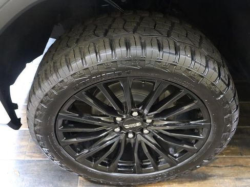 Used 2019 GMC Sierra 1500 AT4 w/ AT4 Premium Package AWD/4WD image 37
