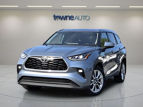 Used 2022 Toyota Highlander Limited AWD/4WD image 11
