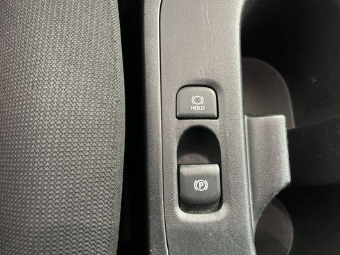 Used 2023 Toyota Corolla LE image 31